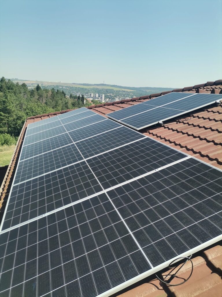 Монтаж на фотоволтаична електрическа централа 10kW за собствени нужди гр. Разград