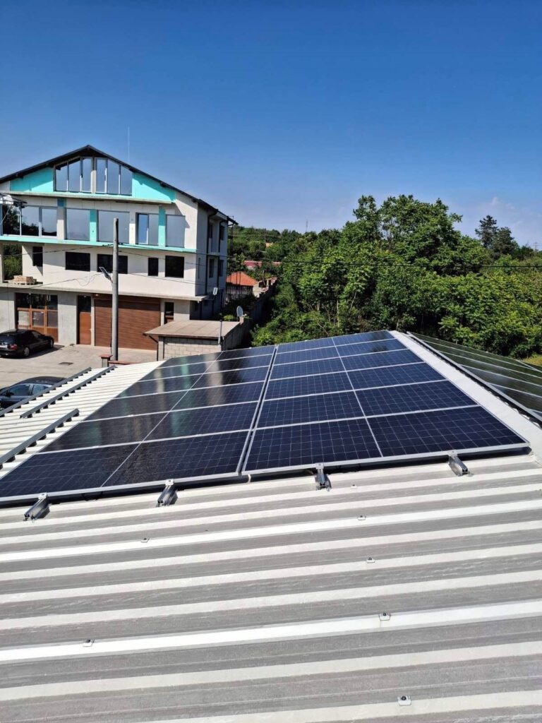 Монтаж на фотоволтаична електрическа централа 12kW за собствени нужди гр. Разград